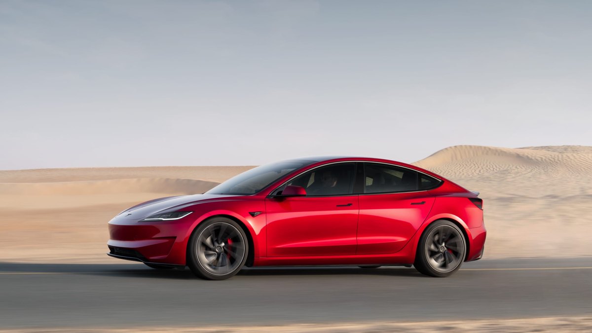 Tesla Model 3 Performance