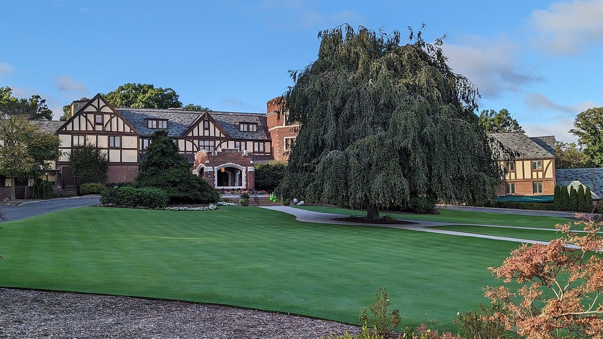 Oak Hill Country Club