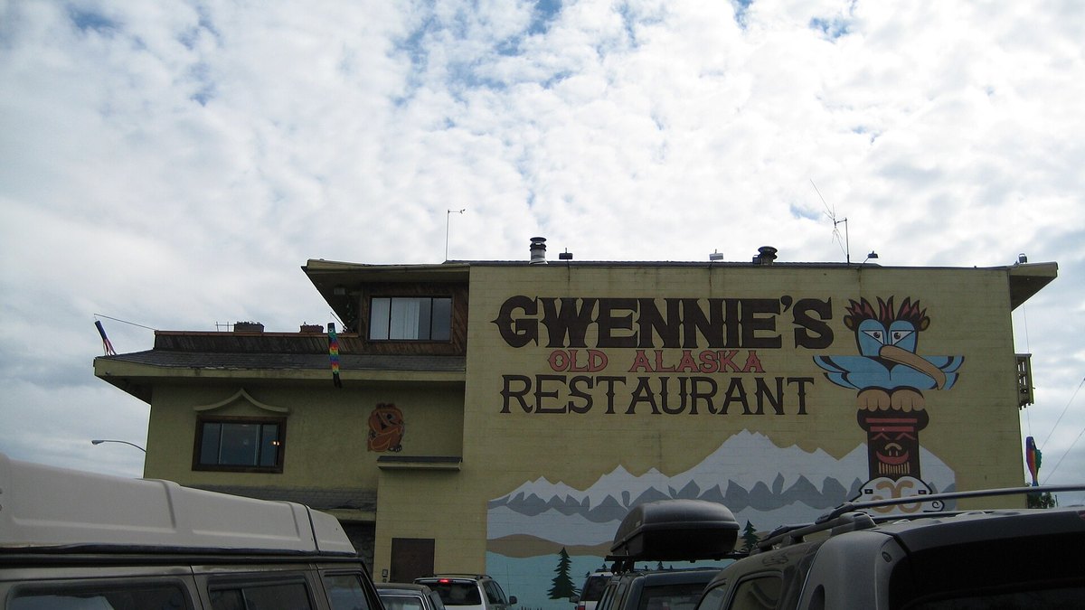 Gwennie's Old Alaska Restaurant