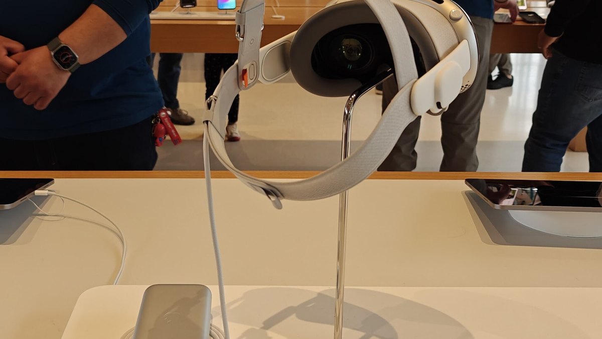 Apple Vision Pro (M5)