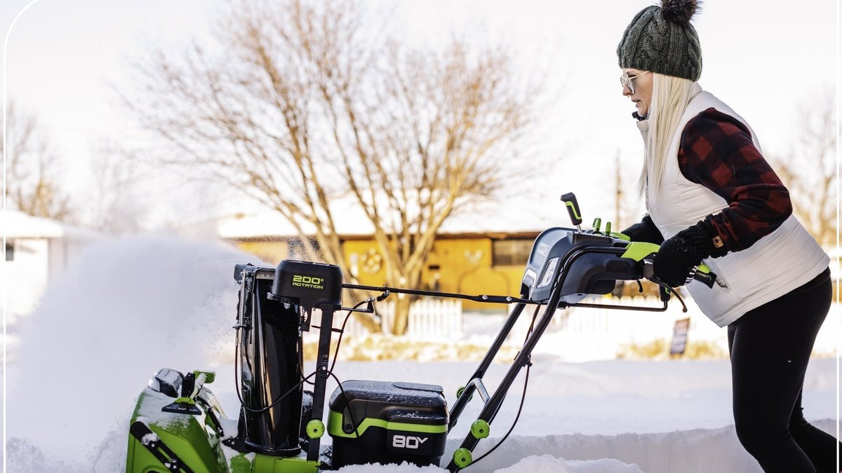 Greenworks Pro 80V 24-Inch Two-Stage Snow Blower