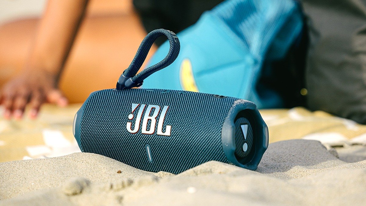 JBL Charge 6