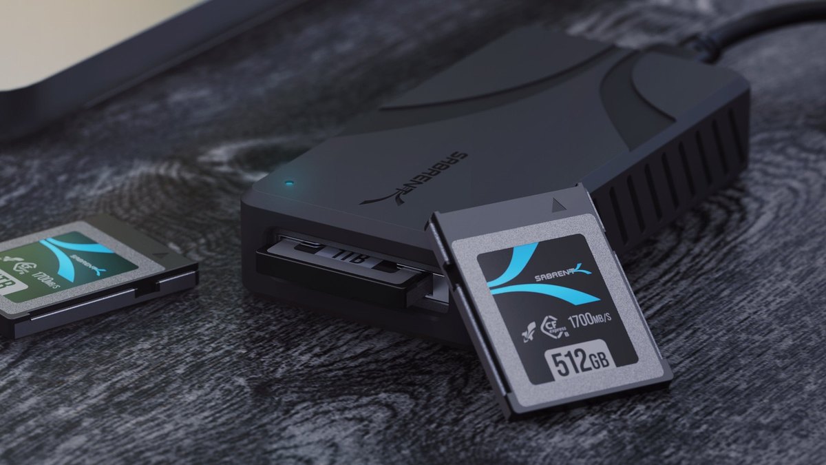 Sabrent USB4 CFexpress Type B Card Reader (CR-U4XB)