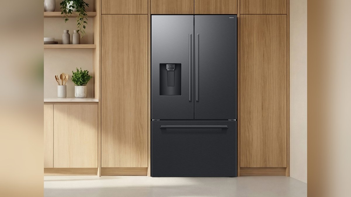 Samsung Bespoke AI 3-Door French Door (RF70H30GEEAA)