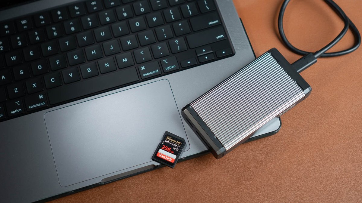 SanDisk Professional PRO-READER SD and microSD