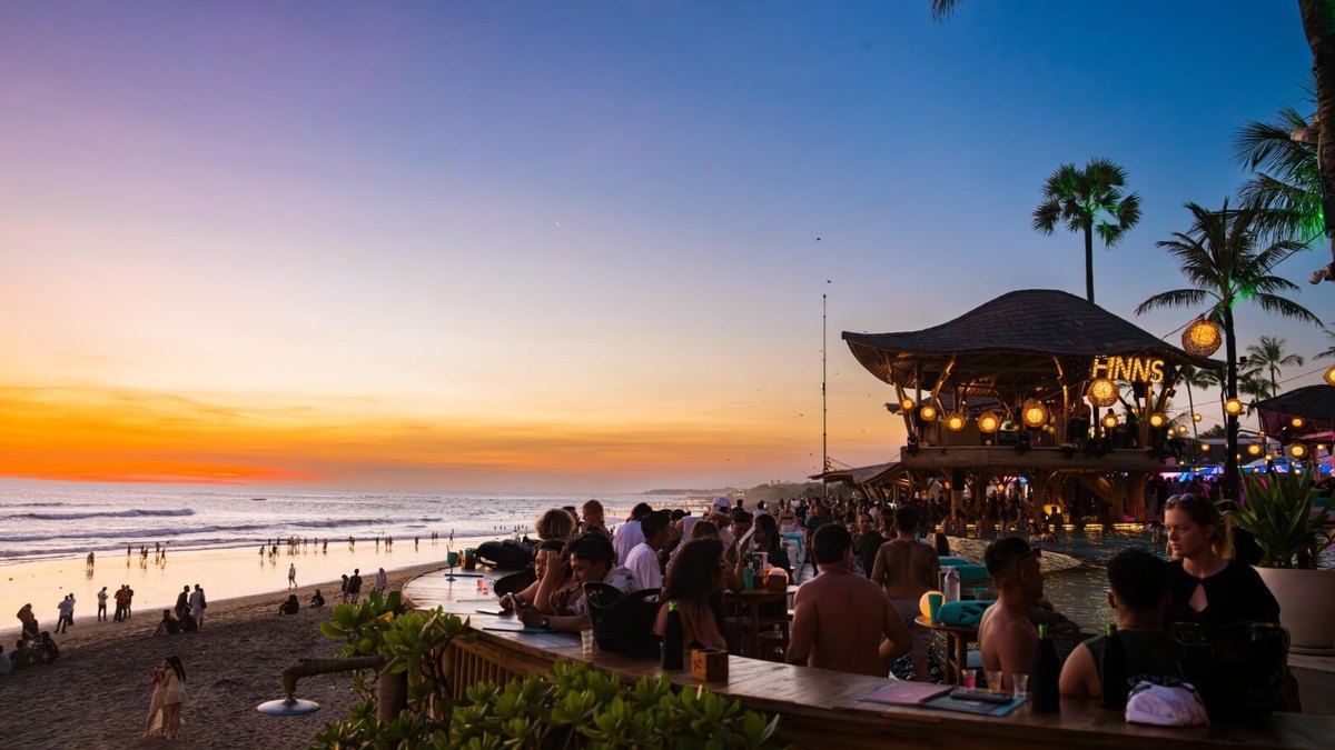 FINNS Beach Club