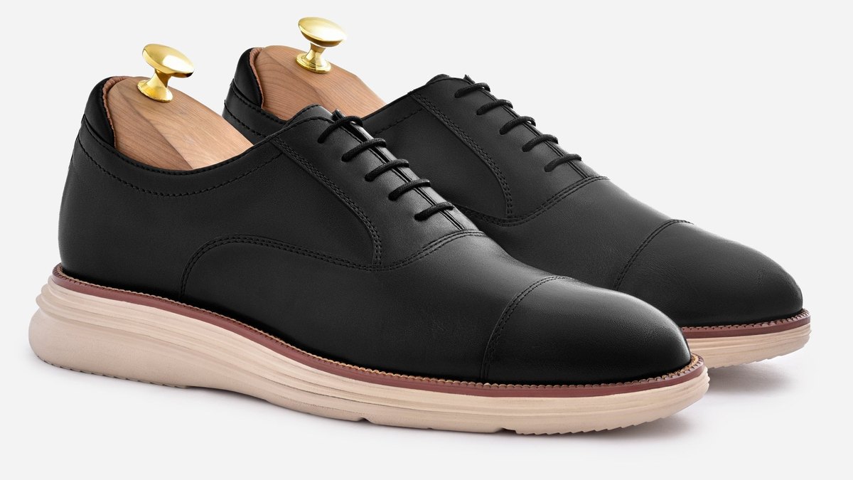 Beckett Simonon Asher Oxfords in Black