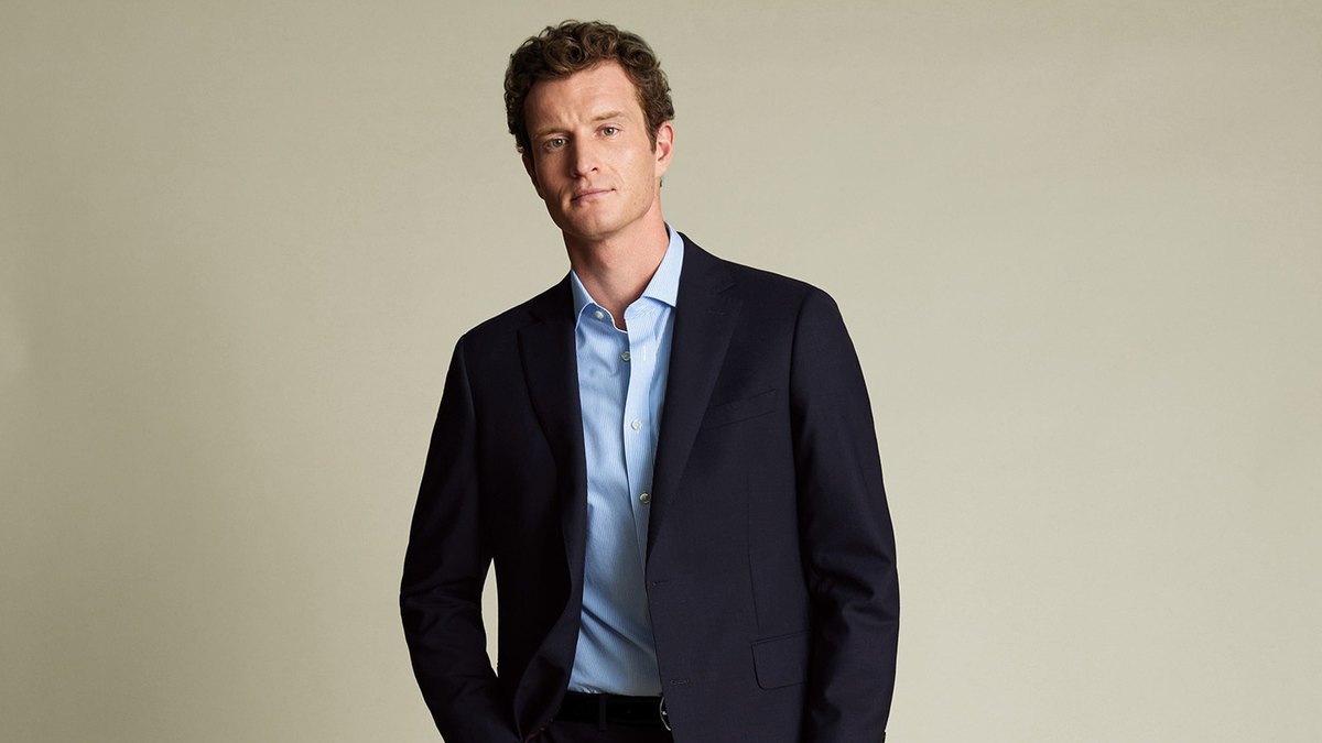 Charles Tyrwhitt Ultimate Performance Suit in Dark Navy