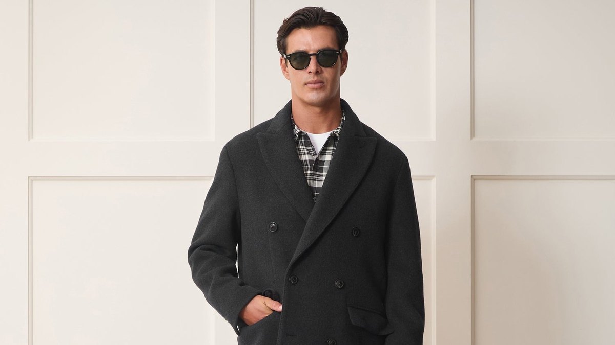 Todd Snyder Italian Wool-Cashmere Double-Breasted Topcoat